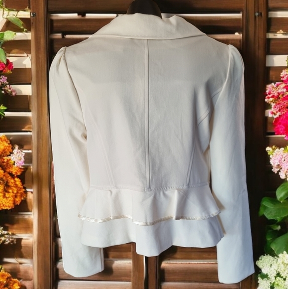 🆕️ Carabella Collection Beau Bois Women's  Ivory Ruffled Blazer Suit Jacket - Picture 2 of 11